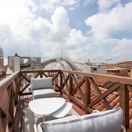 Ca' Remer Grand Canal Apartment Venice